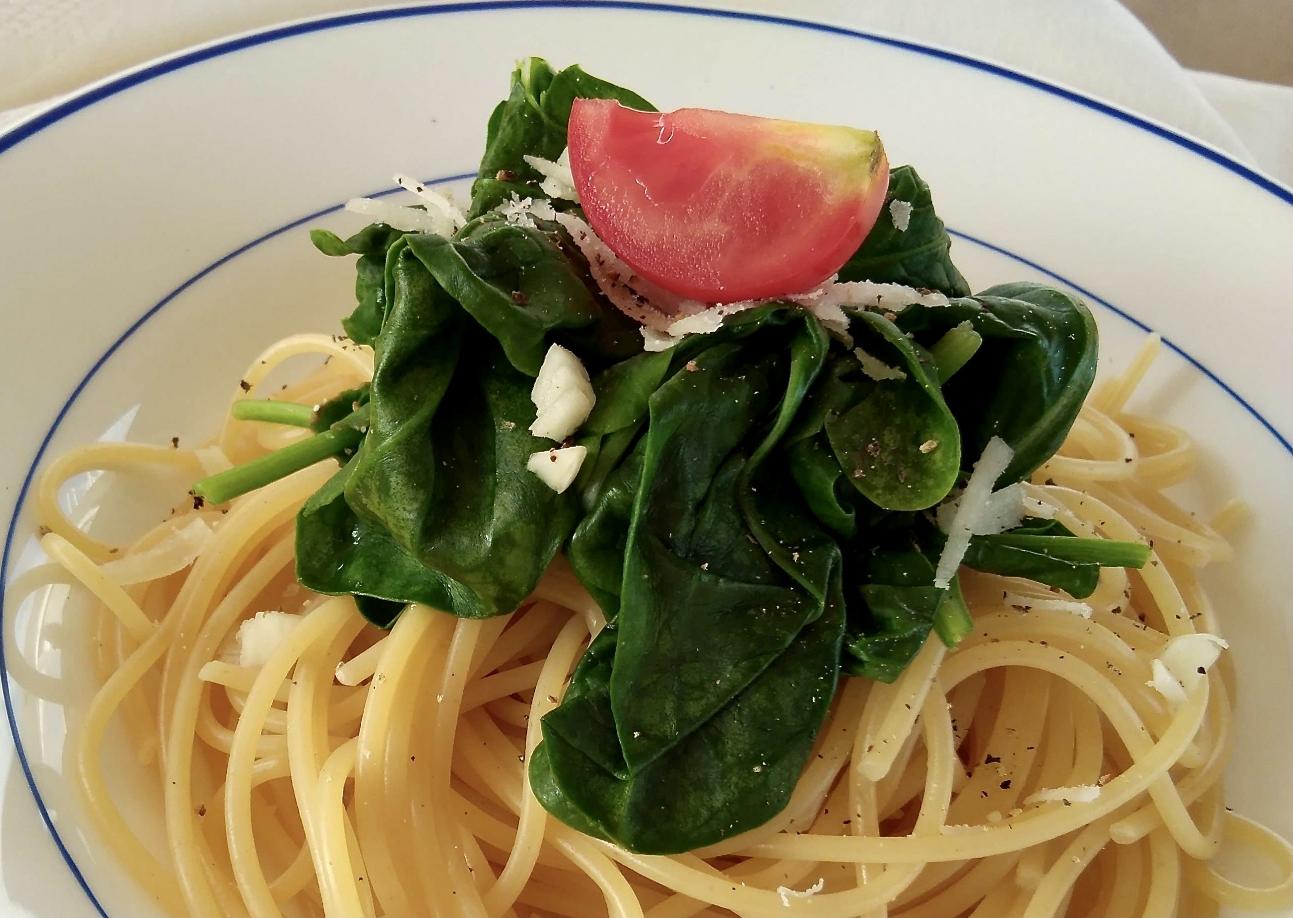 Spaghetti mit Blattspinat - Cherrys Blog